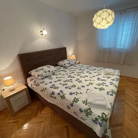 Apartamento Rako